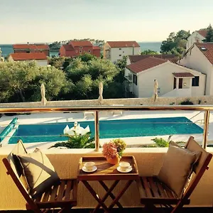 https://petiva-house.primorje-gorskikotar.com